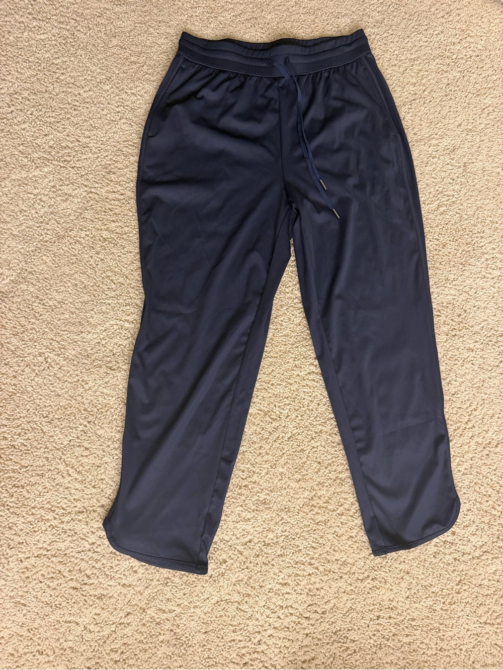 Women’s NWT Halara joggers